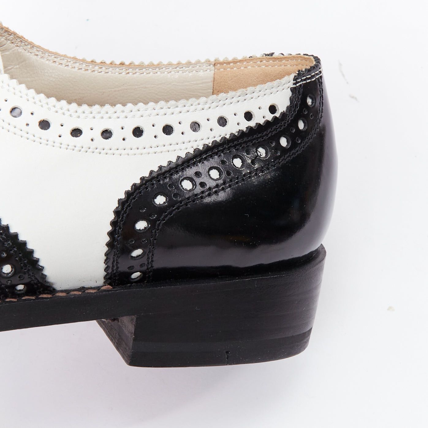 Robert Clergerie ROBERT CLERGERIE black white leather bicolor derby brogue UK7 EU40 Size US 7 / IT 37 - 8 Thumbnail
