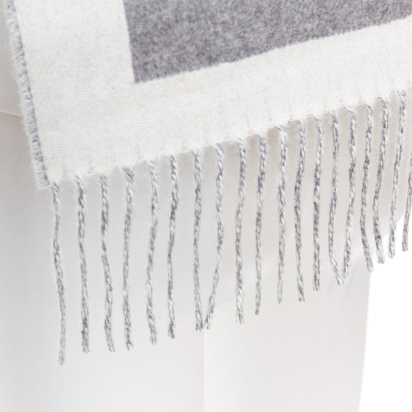 Hermes HERMES 100% cashmere abstract horse head fringe wool scarf Size ONE SIZE - 7 Thumbnail