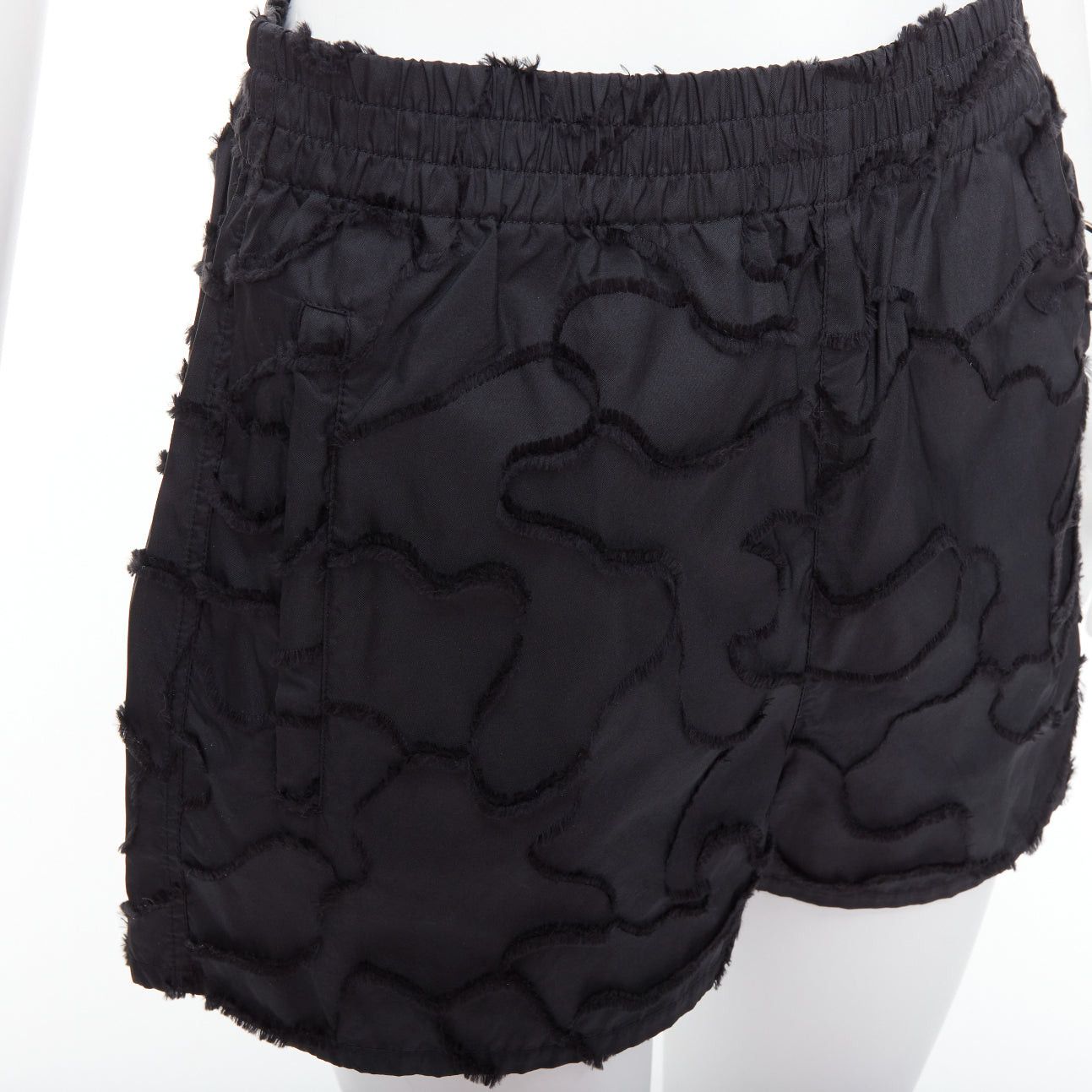 Dior CHRISTIAN DIOR black camouflage patch applique logo shorts FR36 S Size 27" / US 4 / IT 40 - 7 Thumbnail
