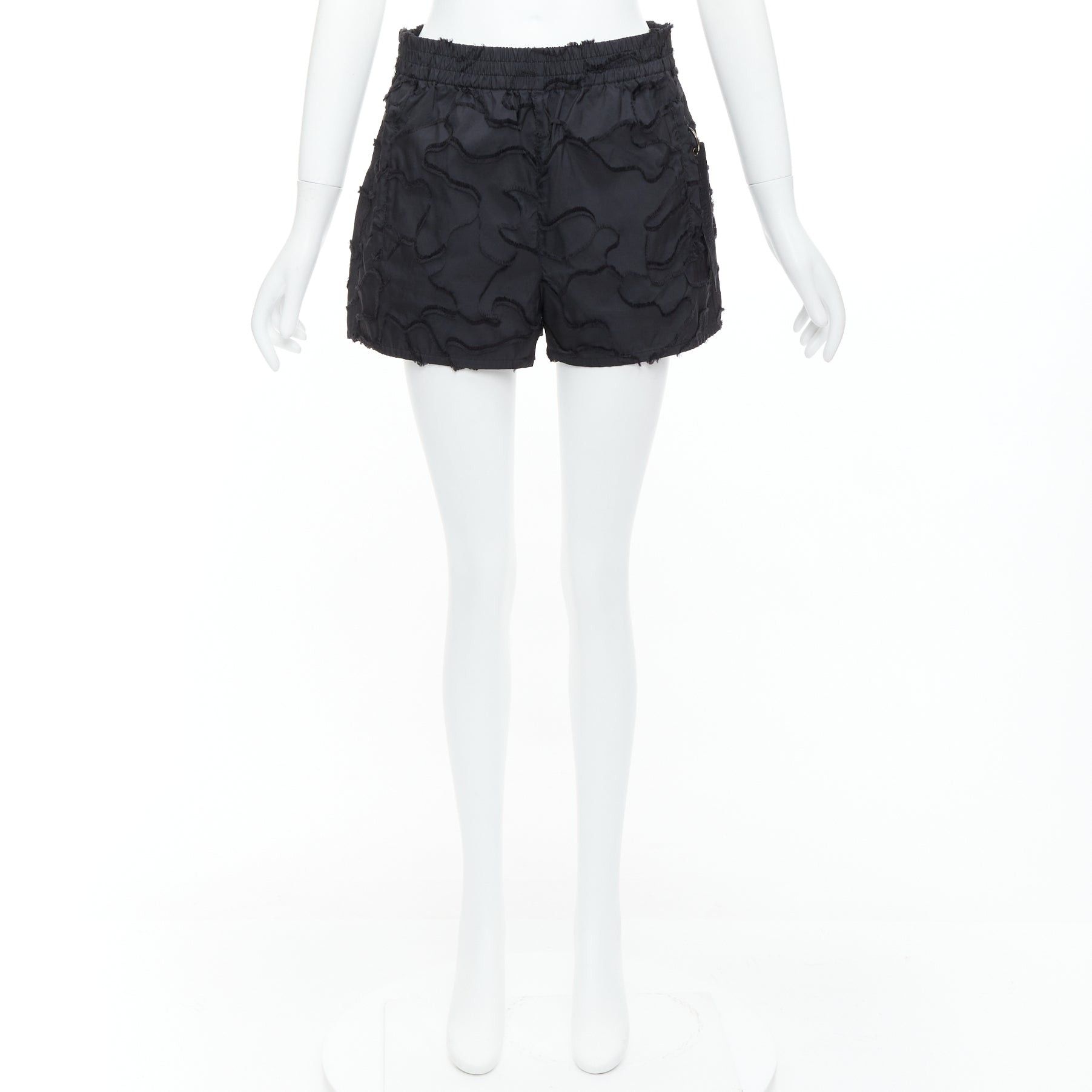 Dior CHRISTIAN DIOR black camouflage patch applique logo shorts FR36 S Size 27" / US 4 / IT 40 - 9 Thumbnail