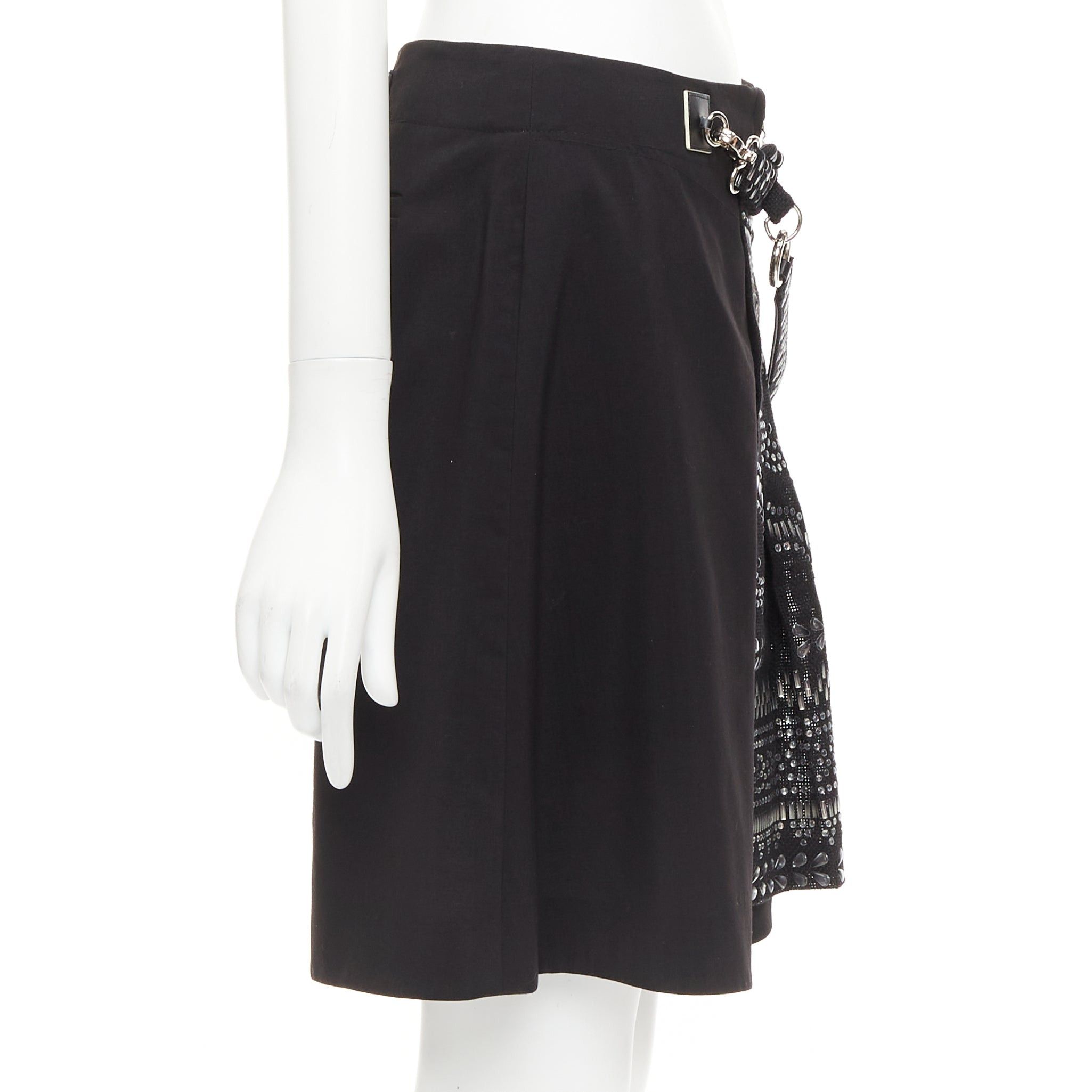 Louis Vuitton LOUIS VUITTON 2016 Runway black wool linen stud kilt shorts FR36 S Size 27" / US 4 / IT 40 - 4 Thumbnail