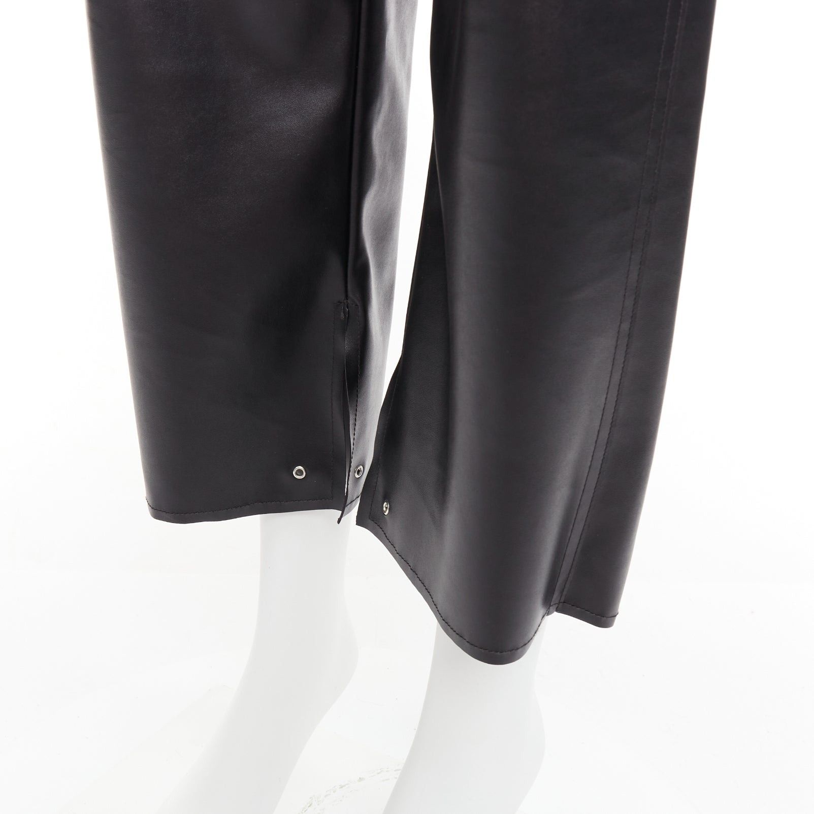 Maison Margiela MAISON MARGIELA MM6 black faux leather grommet cropped pants IT38 XS Size 28" / US 6 / IT 42 - 7 Thumbnail