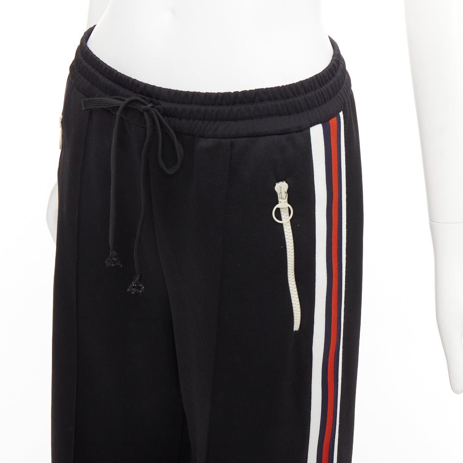 Gucci GUCCI black webbing floral patch zip pocket wide leg joggers Size 28" / US 6 / IT 42 - 7 Thumbnail