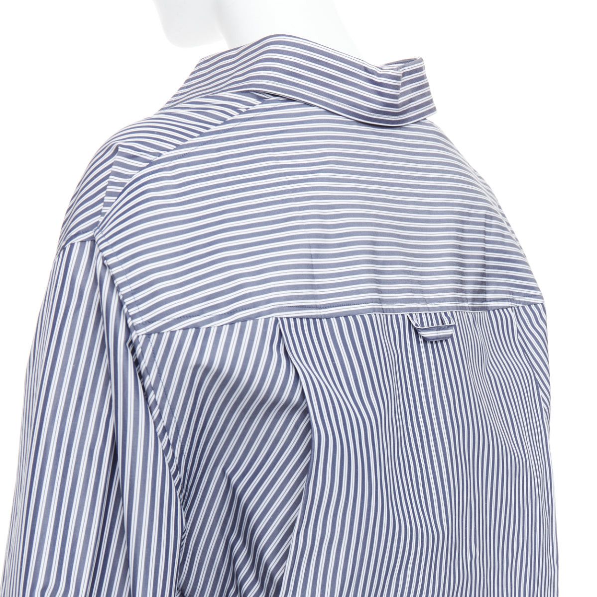 Balenciaga BALENCIAGA Demna 2016 grey cream striped 3D drop back shirt FR34 XS Size XS / US 0-2 / IT 36-38 - 2 Thumbnail