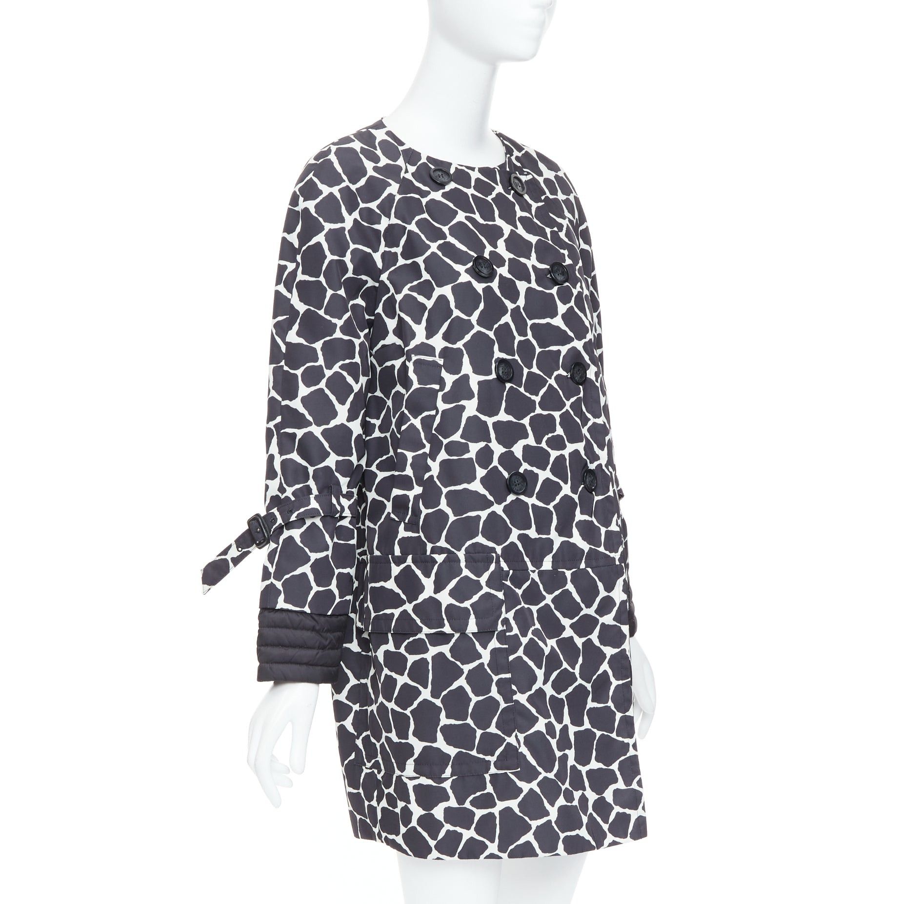 Moncler MONCLER Premiere Chagall Giubotto black giraffe spot print down jacket Sz1 Size S / US 4 / IT 40 - 4 Thumbnail