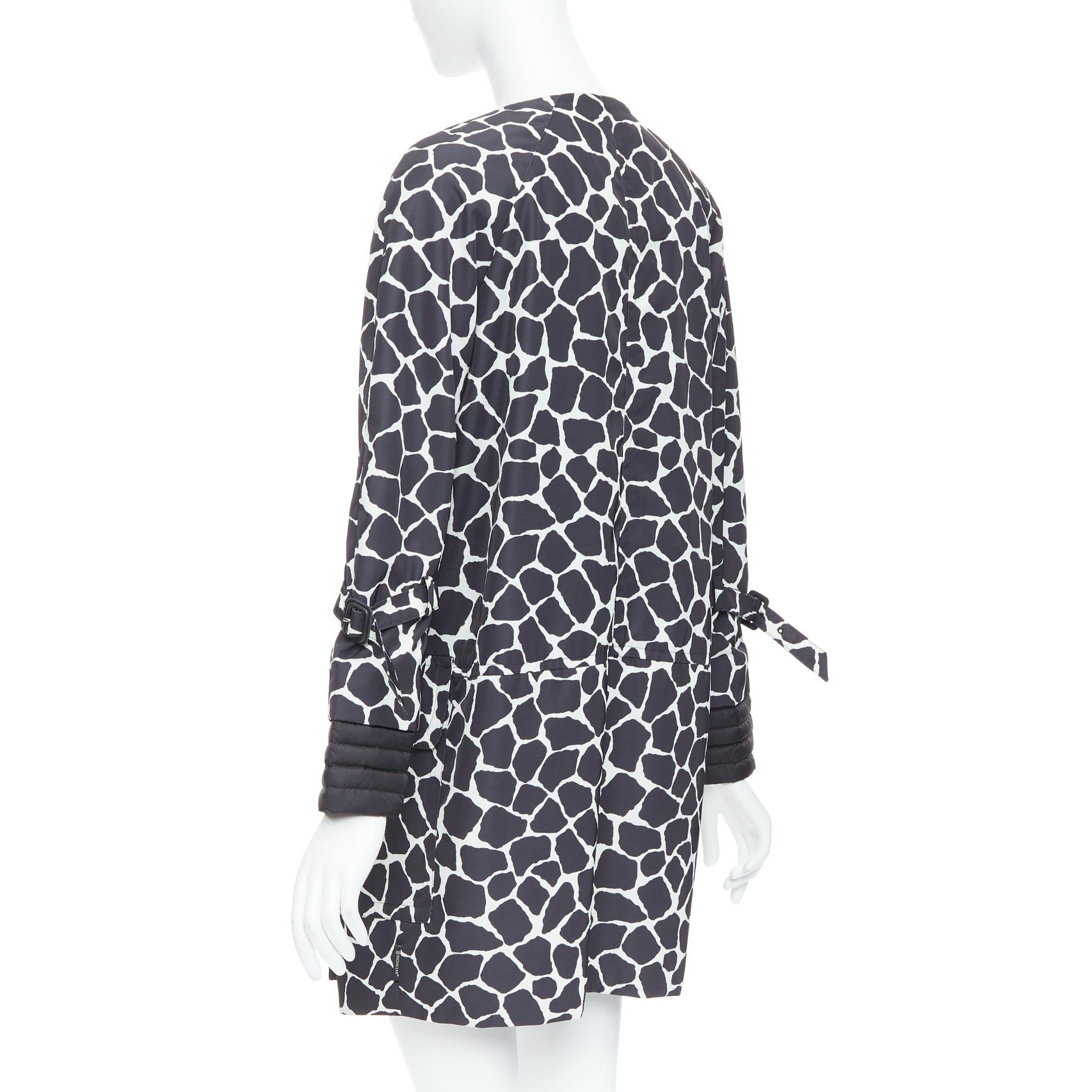 Moncler MONCLER Premiere Chagall Giubotto black giraffe spot print down jacket Sz1 Size S / US 4 / IT 40 - 7 Thumbnail