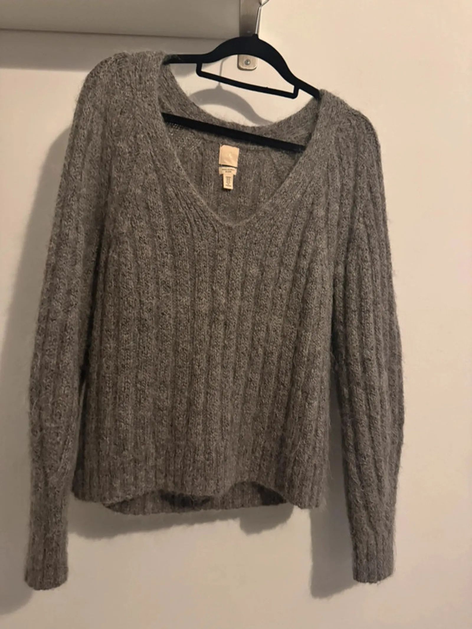 H&M H&M STUDIO Alpaca v-neck Sweater Size S / US 4 / IT 40 - 4 Thumbnail