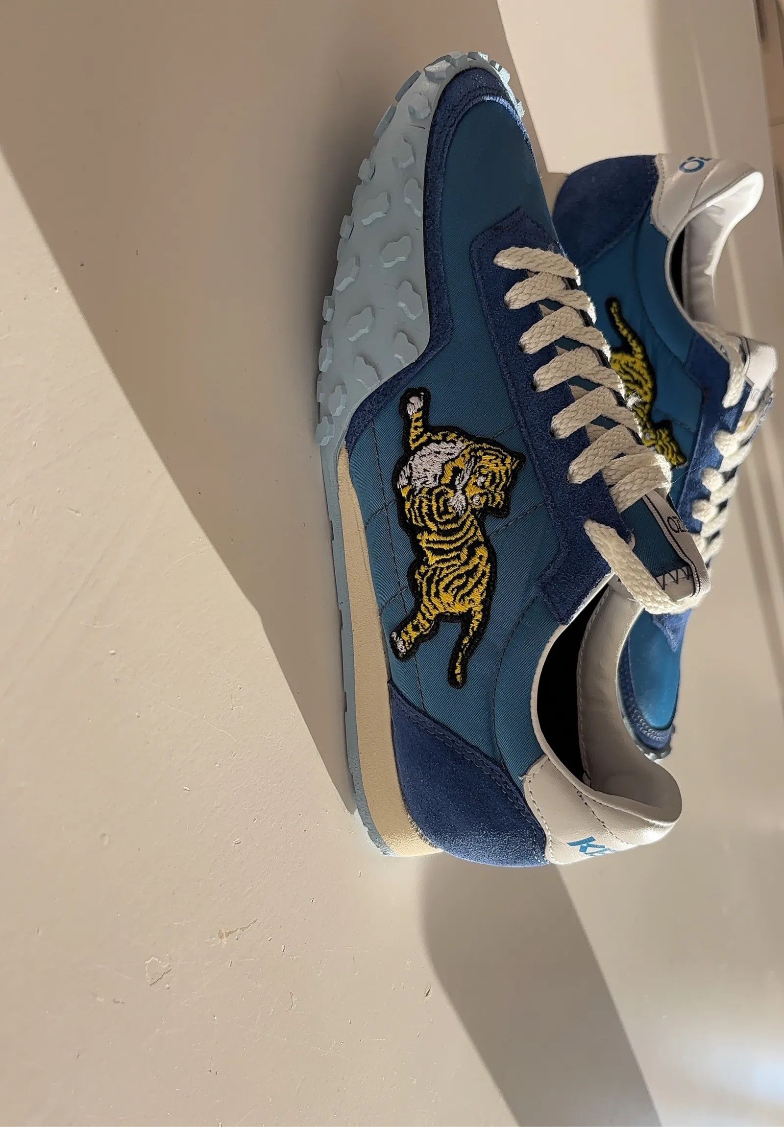 Kenzo Kenzo Krnzo Momento Collection Sneakers Size US 5 / IT 35 - 6 Thumbnail