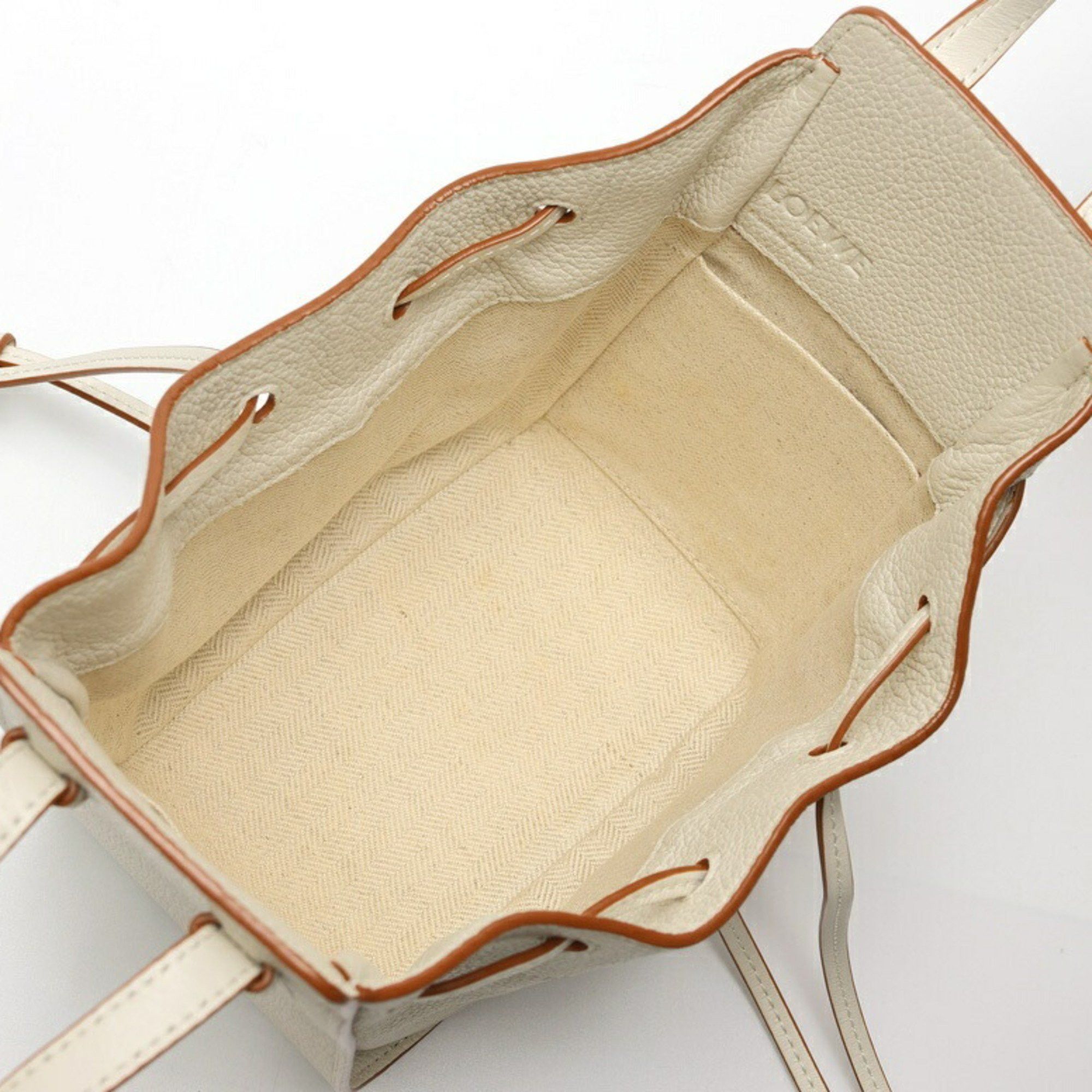 Loewe LOEWE Hammock Drawstring Mini Shoulder Bag A538V07X15 in Soft Grained Calfskin Ivory, S-159192 Size ONE SIZE - 6 Thumbnail
