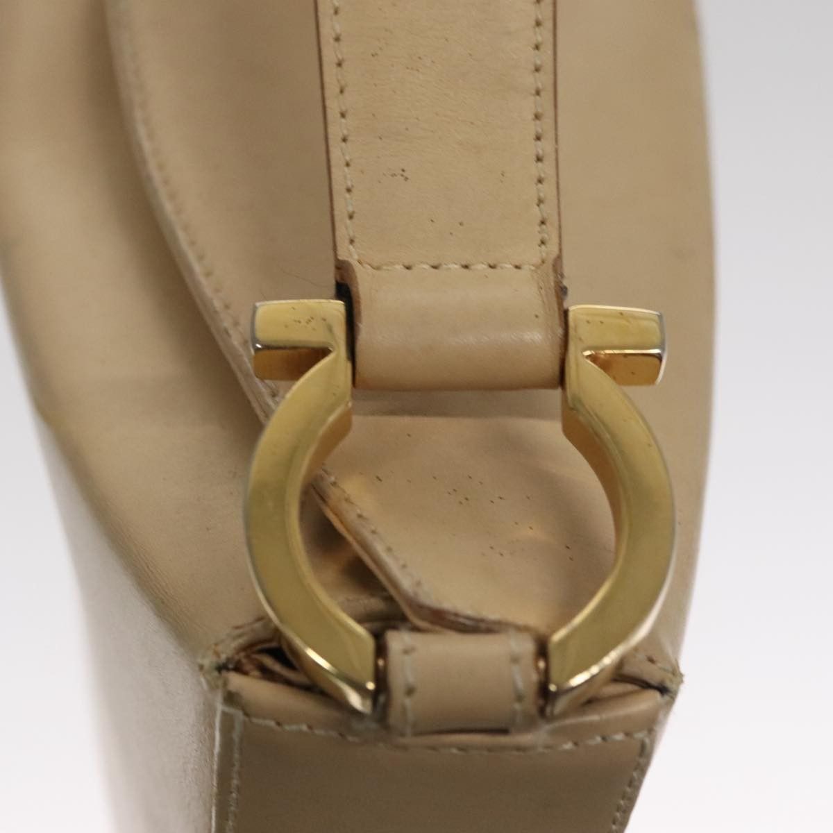 Salvatore Ferragamo Salvatore Ferragamo Gancini Shoulder Bag Leather Size ONE SIZE - 12 Thumbnail
