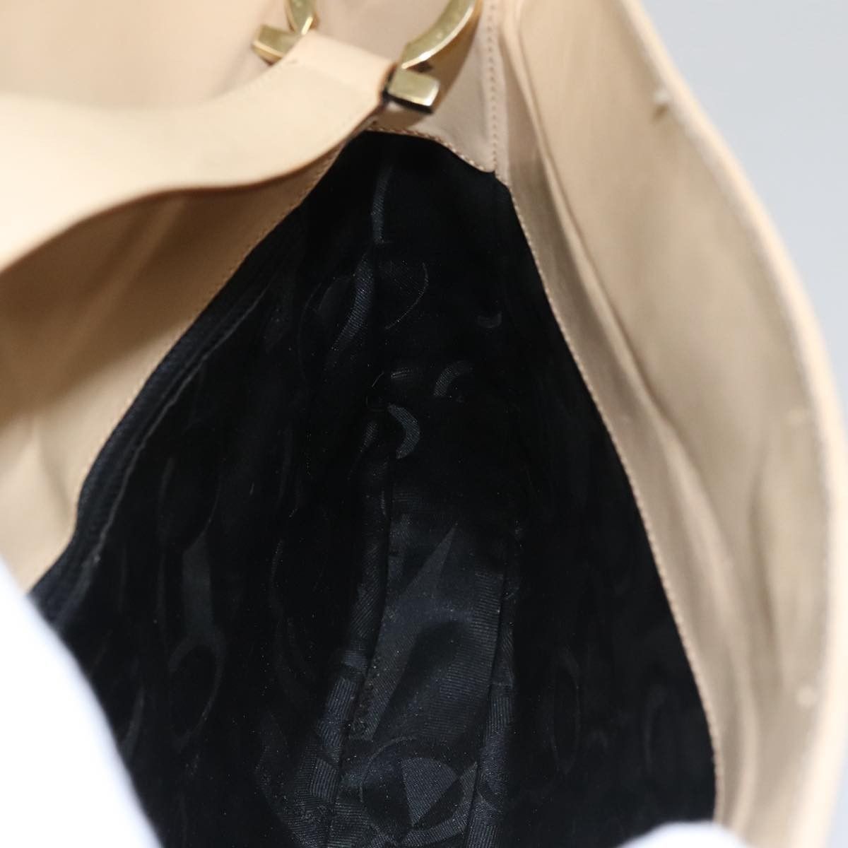 Salvatore Ferragamo Salvatore Ferragamo Gancini Shoulder Bag Leather Size ONE SIZE - 19 Thumbnail