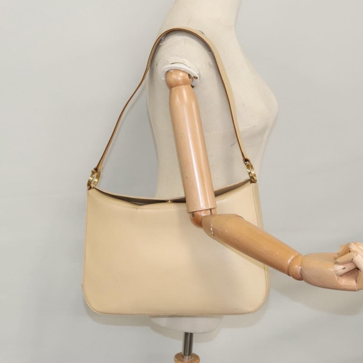 Salvatore Ferragamo Salvatore Ferragamo Gancini Shoulder Bag Leather Size ONE SIZE - 13 Thumbnail