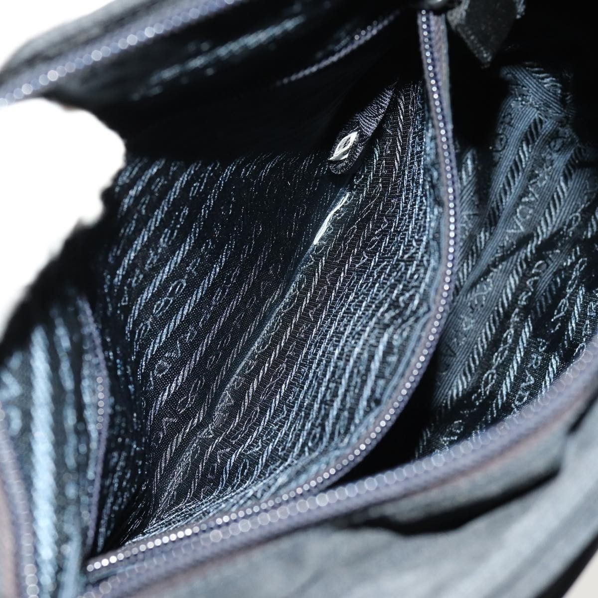 Prada Prada Vintage Shoulder Bag Tessuto Size ONE SIZE - 23 Thumbnail