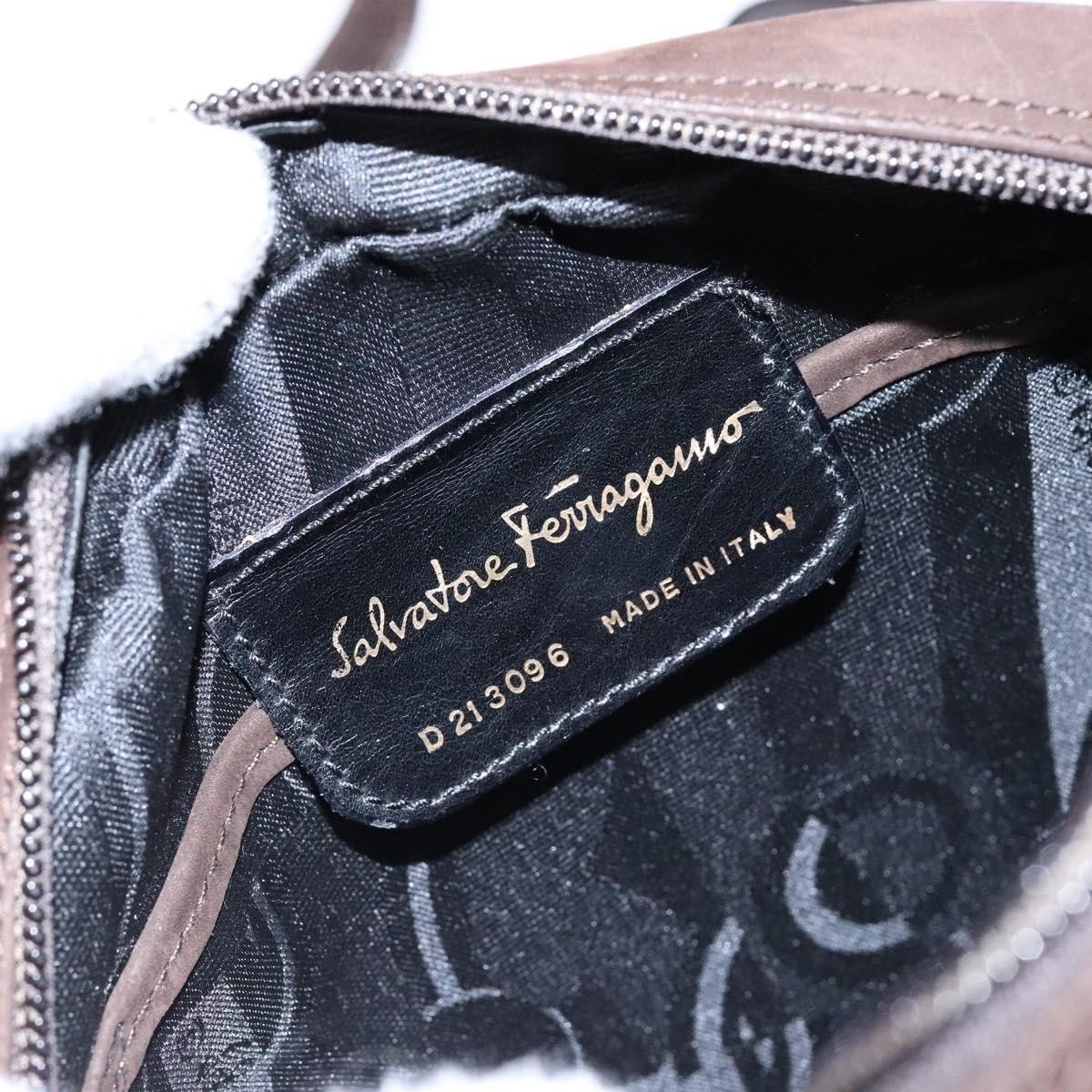 Salvatore Ferragamo Salvatore Ferragamo Vala Shoulder Bag Suede Size ONE SIZE - 6 Thumbnail