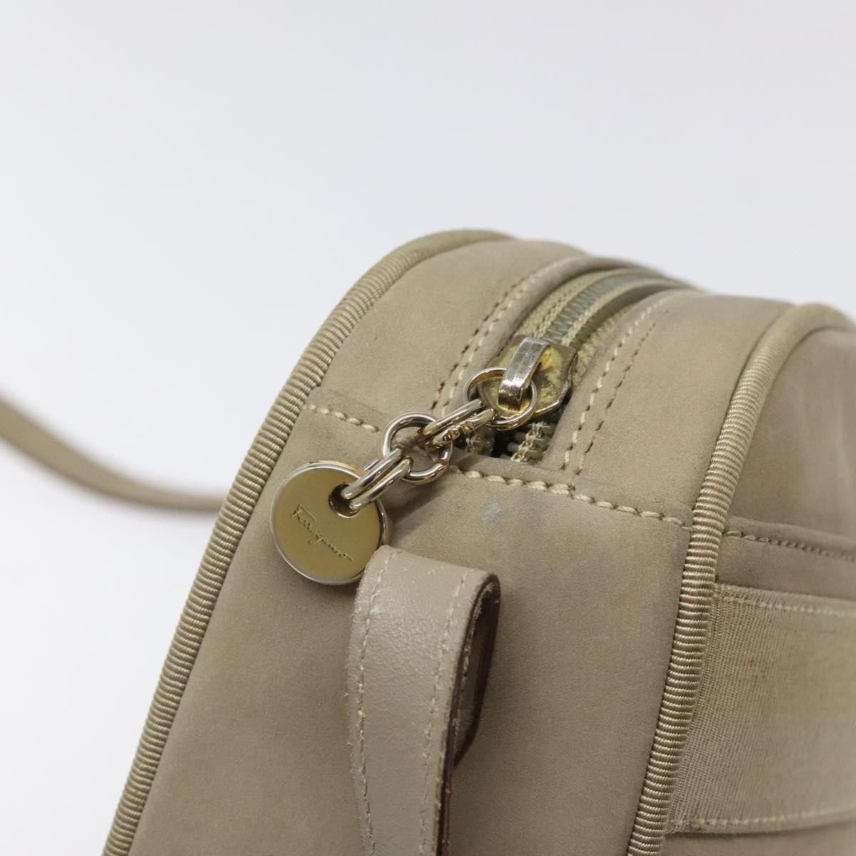 Salvatore Ferragamo Salvatore Ferragamo Vala Shoulder Bag Suede Size ONE SIZE - 17 Thumbnail