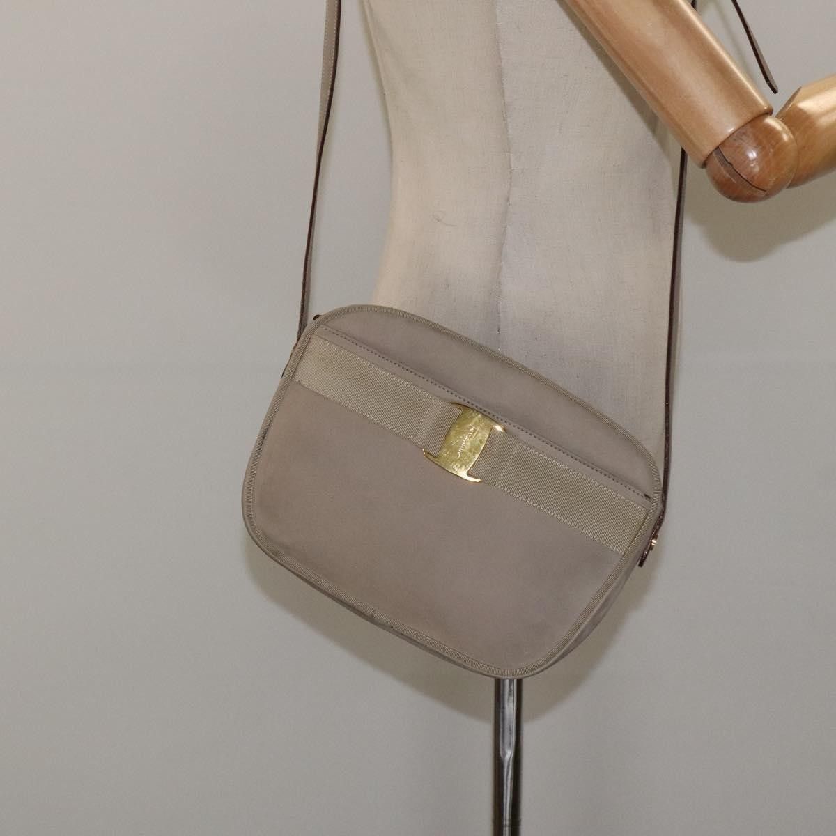 Salvatore Ferragamo Salvatore Ferragamo Vala Shoulder Bag Suede Size ONE SIZE - 13 Thumbnail