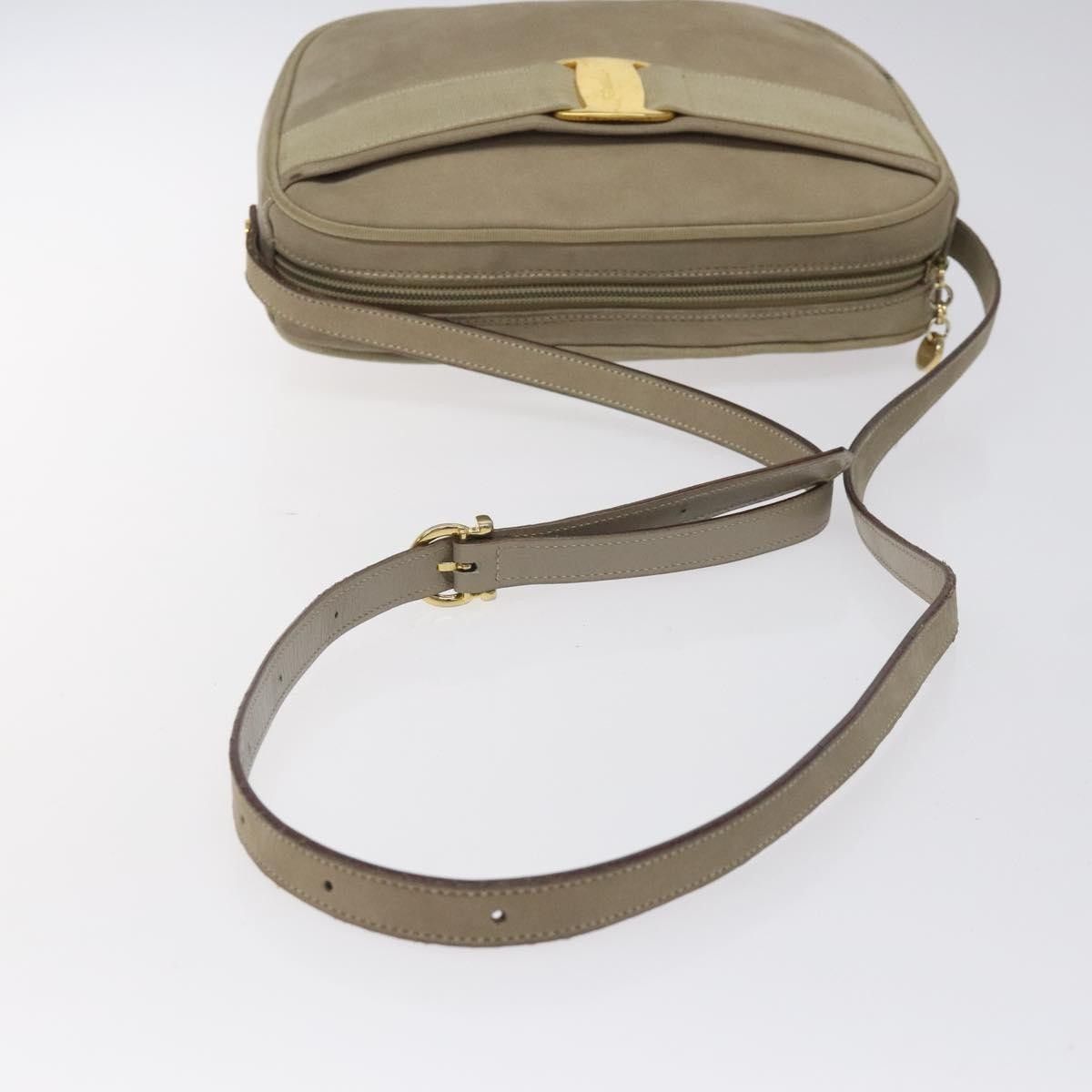 Salvatore Ferragamo Salvatore Ferragamo Vala Shoulder Bag Suede Size ONE SIZE - 7 Thumbnail