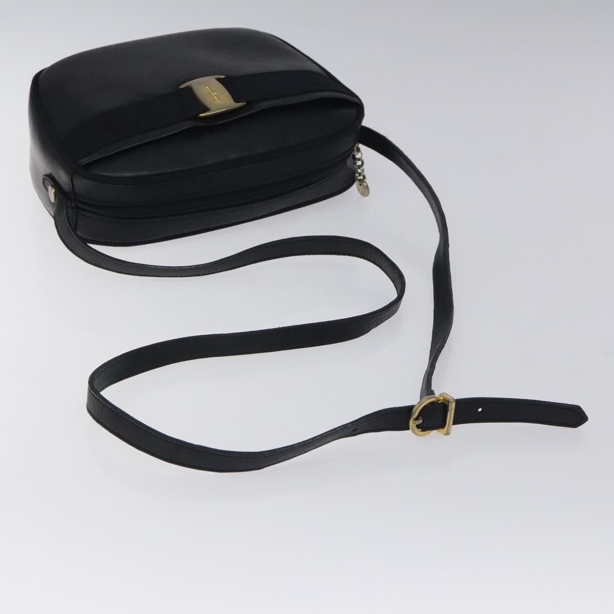 Salvatore Ferragamo Salvatore Ferragamo Vala Shoulder Bag Leather Size ONE SIZE - 7 Thumbnail