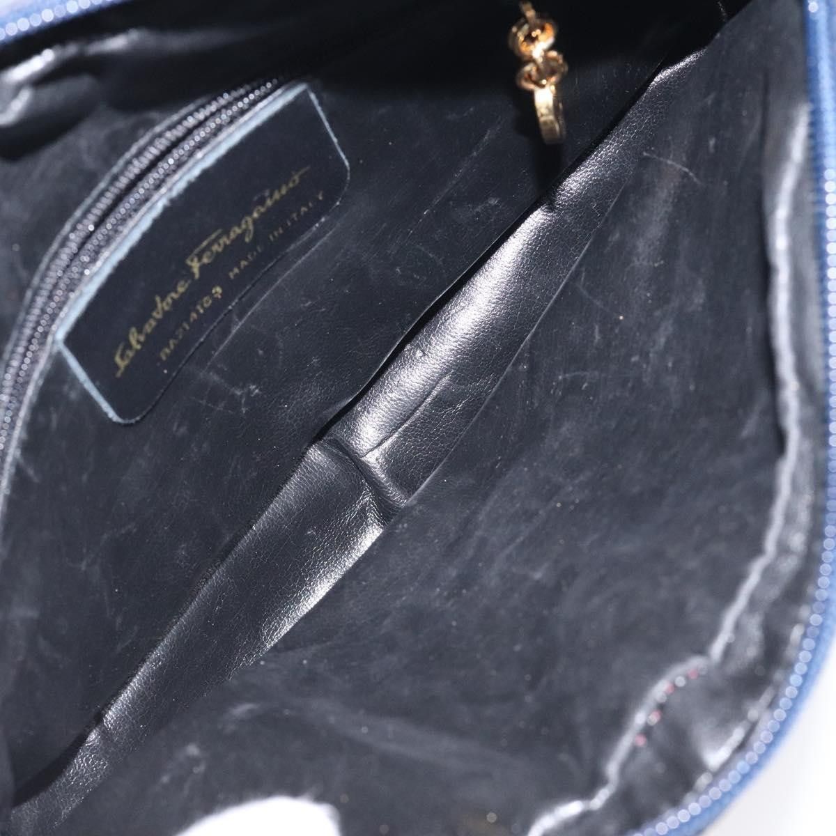 Salvatore Ferragamo Salvatore Ferragamo Vala Shoulder Bag Suede Size ONE SIZE - 5 Thumbnail