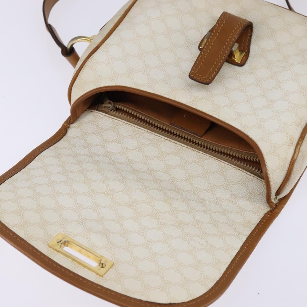 Celine Celine Vintage Macadam Shoulder Bag Canvas and Leather Size ONE SIZE - 17 Thumbnail