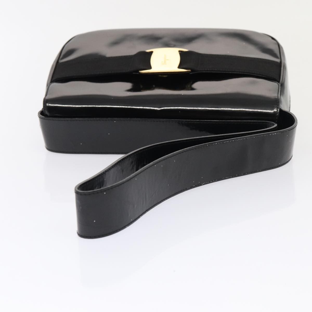 Salvatore Ferragamo Salvatore Ferragamo Vala Shoulder Bag Patent Leather Size ONE SIZE - 7 Thumbnail