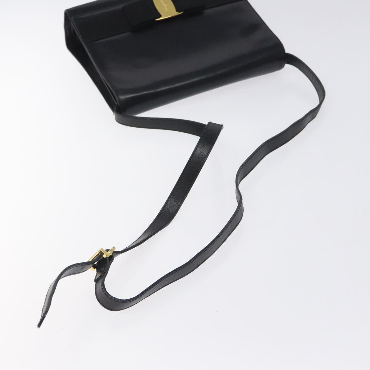 Salvatore Ferragamo Salvatore Ferragamo Vala Shoulder Bag Leather Size ONE SIZE - 7 Thumbnail