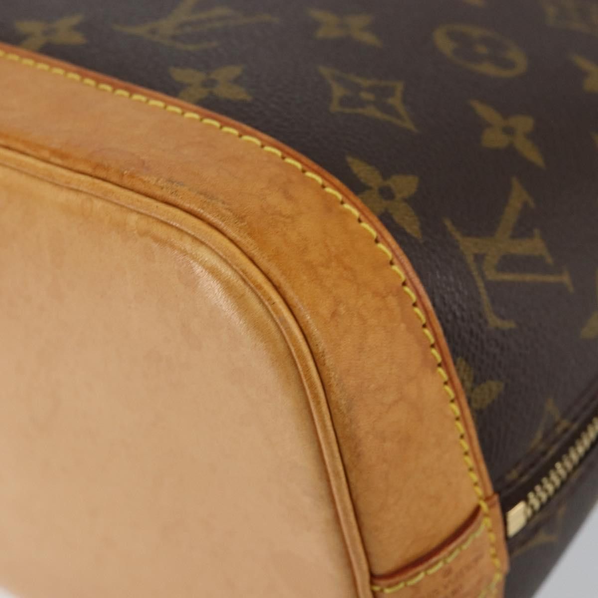 Louis Vuitton Louis Vuitton Alma Handbag Monogram Canvas Size ONE SIZE - 12 Thumbnail