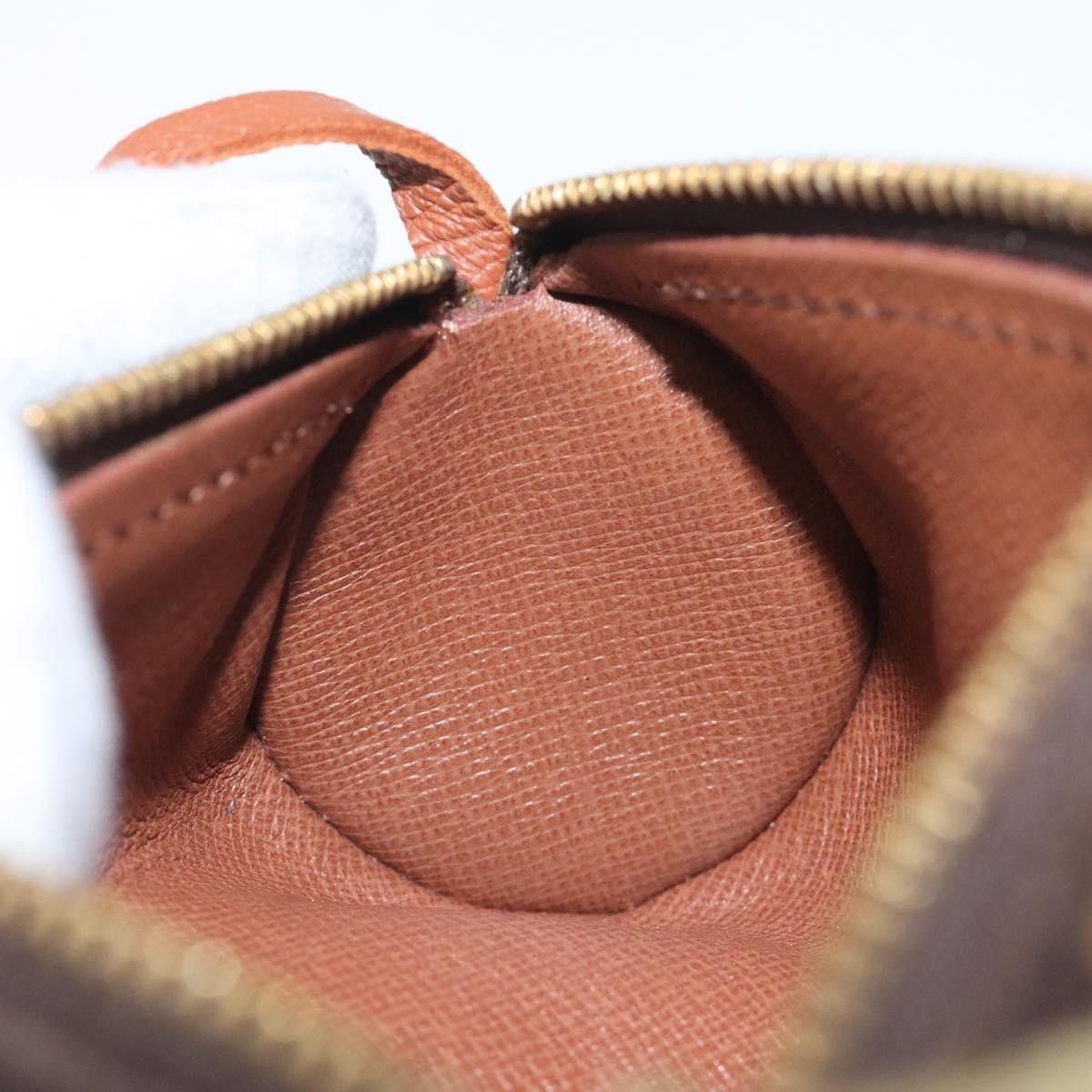 Louis Vuitton Louis Vuitton Papillon Pochette Monogram Canvas Size ONE SIZE - 14 Thumbnail