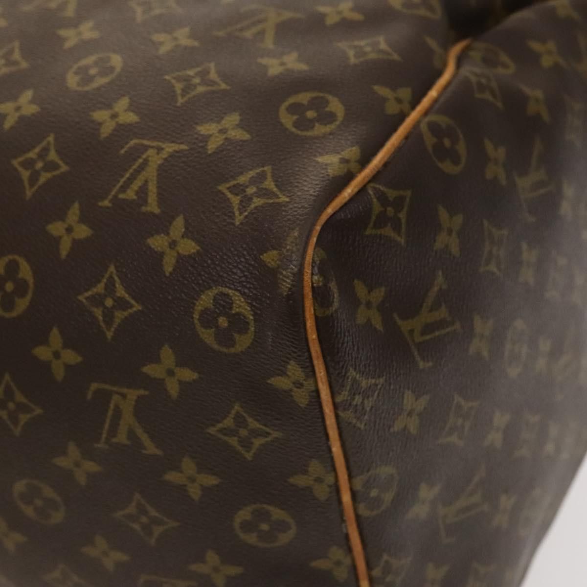 Louis Vuitton Louis Vuitton Keepall Bag Monogram Canvas Size ONE SIZE - 12 Thumbnail