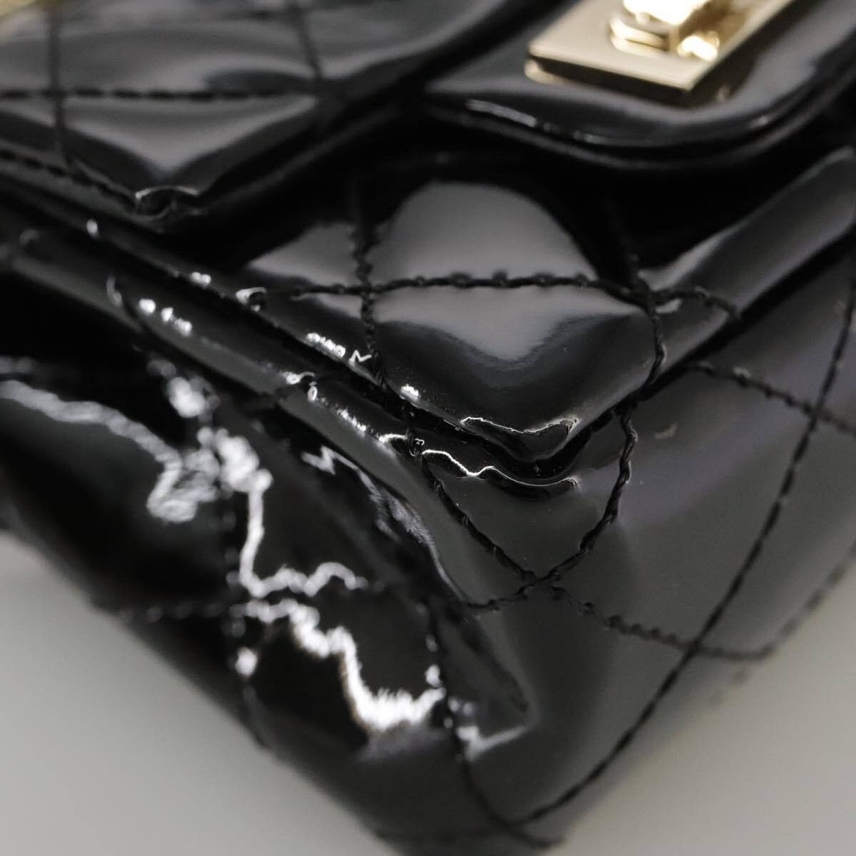 Chanel Chanel Reissue 2.55 Ankle Wrist Flap Bag Quilted Patent Size ONE SIZE - 8 Thumbnail