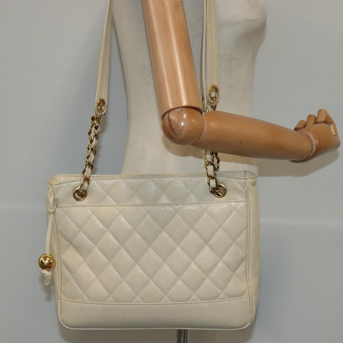 Chanel Chanel Vintage Slit Pocket Shoulder Bag Quilted Caviar Size ONE SIZE - 14 Thumbnail
