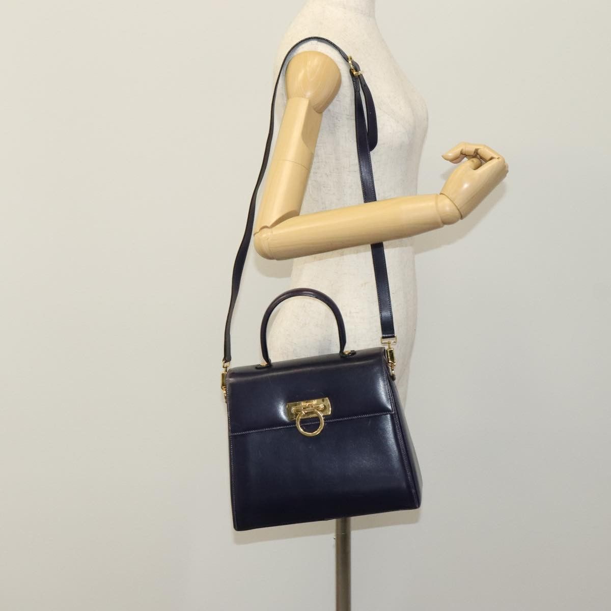 Salvatore Ferragamo Salvatore Ferragamo Gancini Convertible Top Handle Bag Leather Size ONE SIZE - 14 Thumbnail