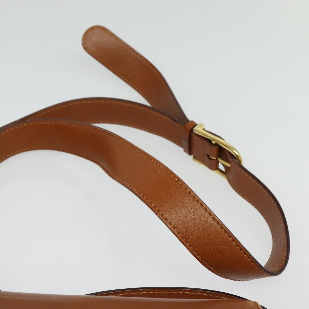 Celine Celine Vintage Circle Logo Crossbody Bag Leather Size ONE SIZE - 16 Thumbnail