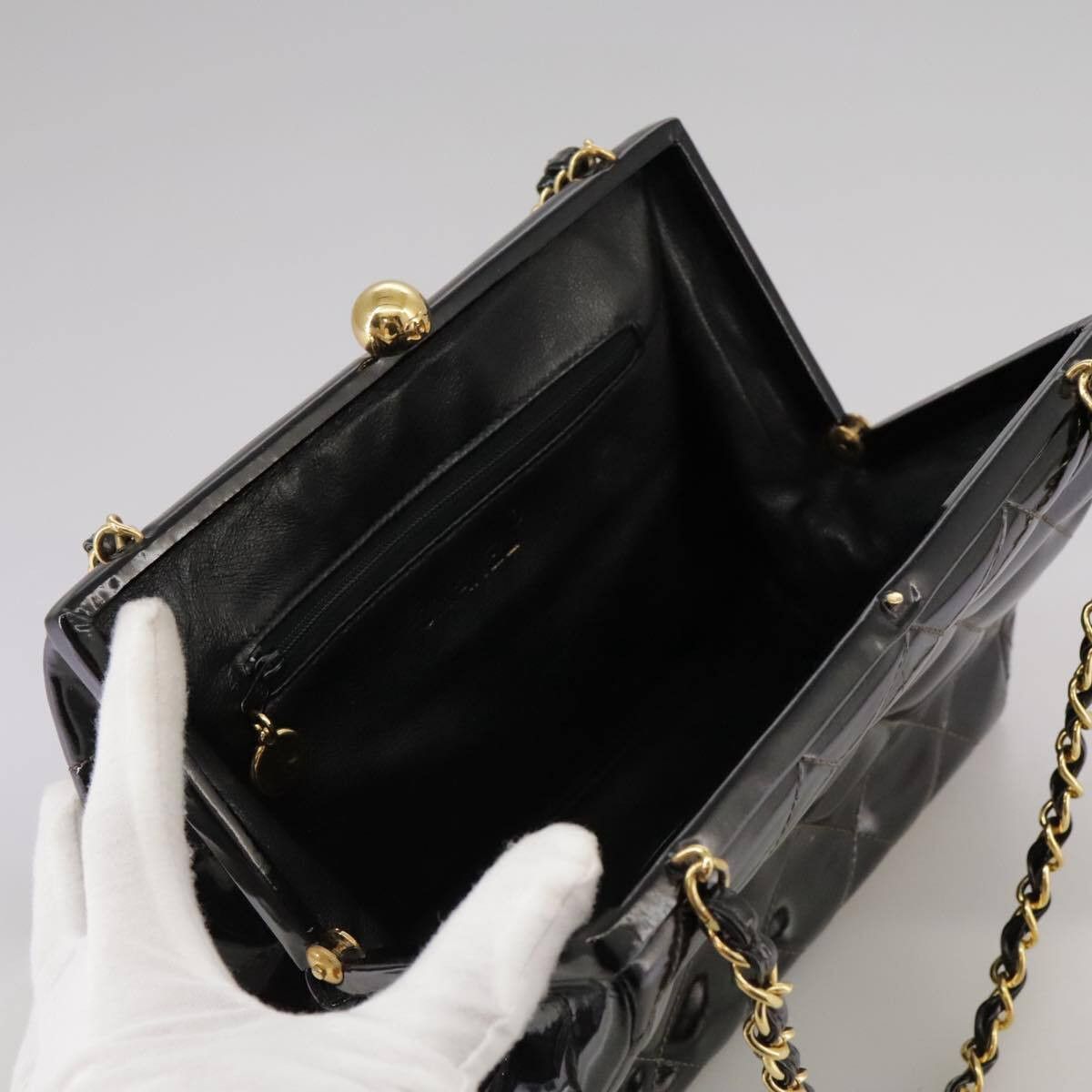 Chanel Chanel Vintage Chain Frame Bag Quilted Patent Size ONE SIZE - 14 Thumbnail