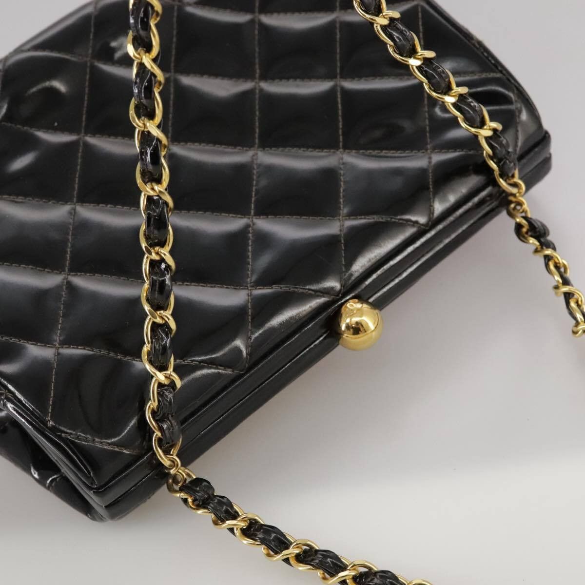 Chanel Chanel Vintage Chain Frame Bag Quilted Patent Size ONE SIZE - 16 Thumbnail