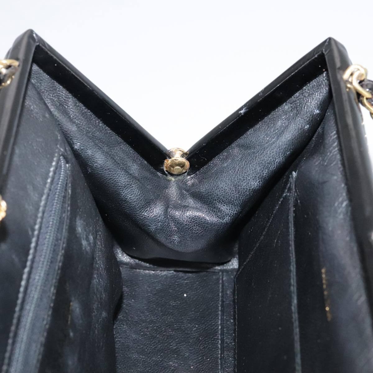 Chanel Chanel Vintage Chain Frame Bag Quilted Patent Size ONE SIZE - 18 Thumbnail