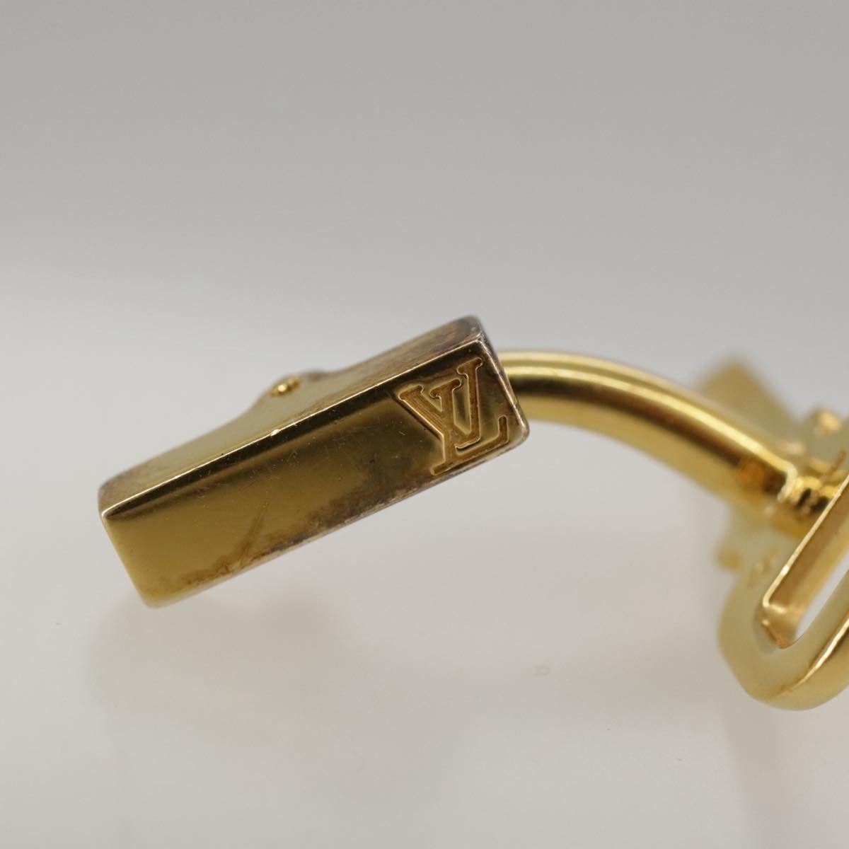 Louis Vuitton Louis Vuitton Padlock and Key Logo Cufflinks Silver Size ONE SIZE - 12 Thumbnail