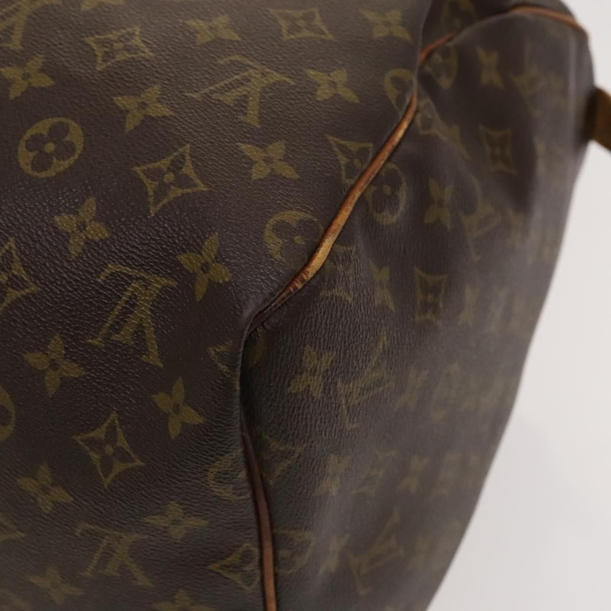Louis Vuitton Louis Vuitton Keepall Bag Monogram Canvas Size ONE SIZE - 12 Thumbnail
