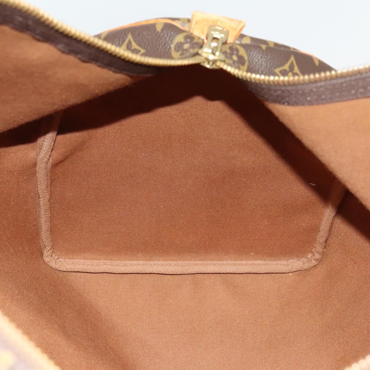 Louis Vuitton Louis Vuitton Keepall Bag Monogram Canvas Size ONE SIZE - 18 Thumbnail