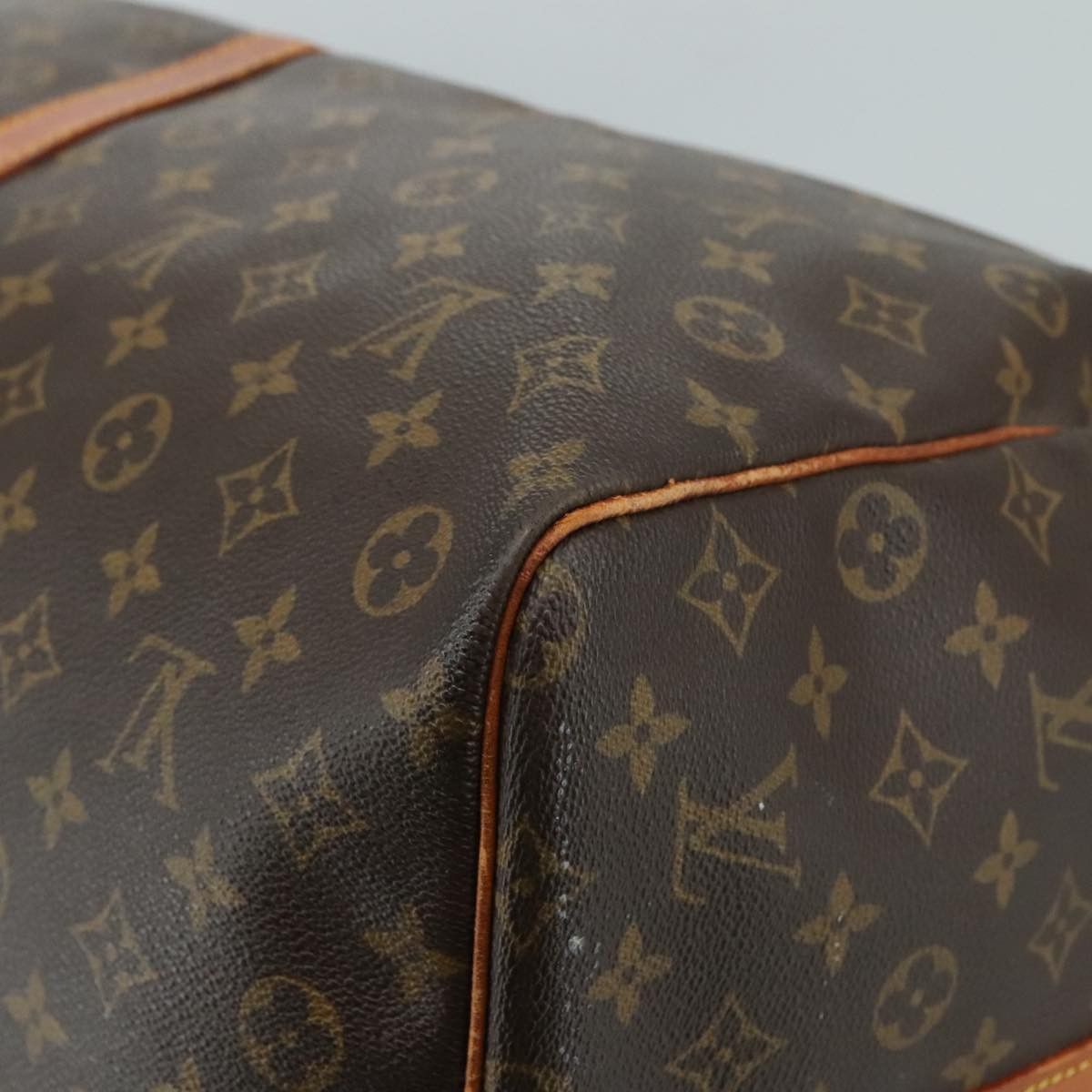 Louis Vuitton Louis Vuitton Keepall Bag Monogram Canvas Size ONE SIZE - 12 Thumbnail