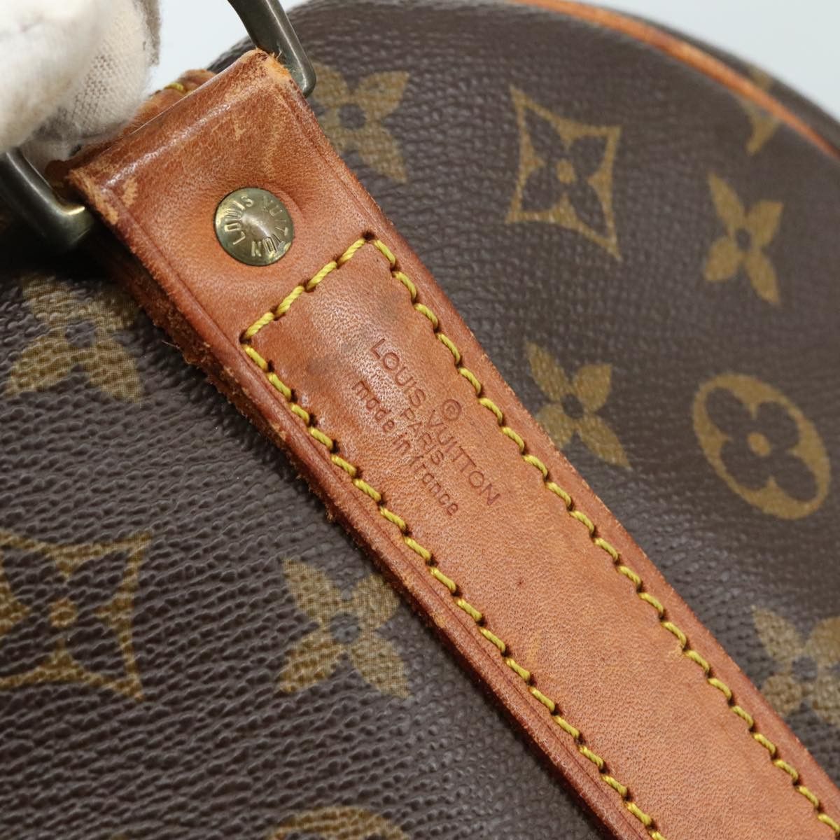 Louis Vuitton Louis Vuitton Keepall Bag Monogram Canvas Size ONE SIZE - 14 Thumbnail