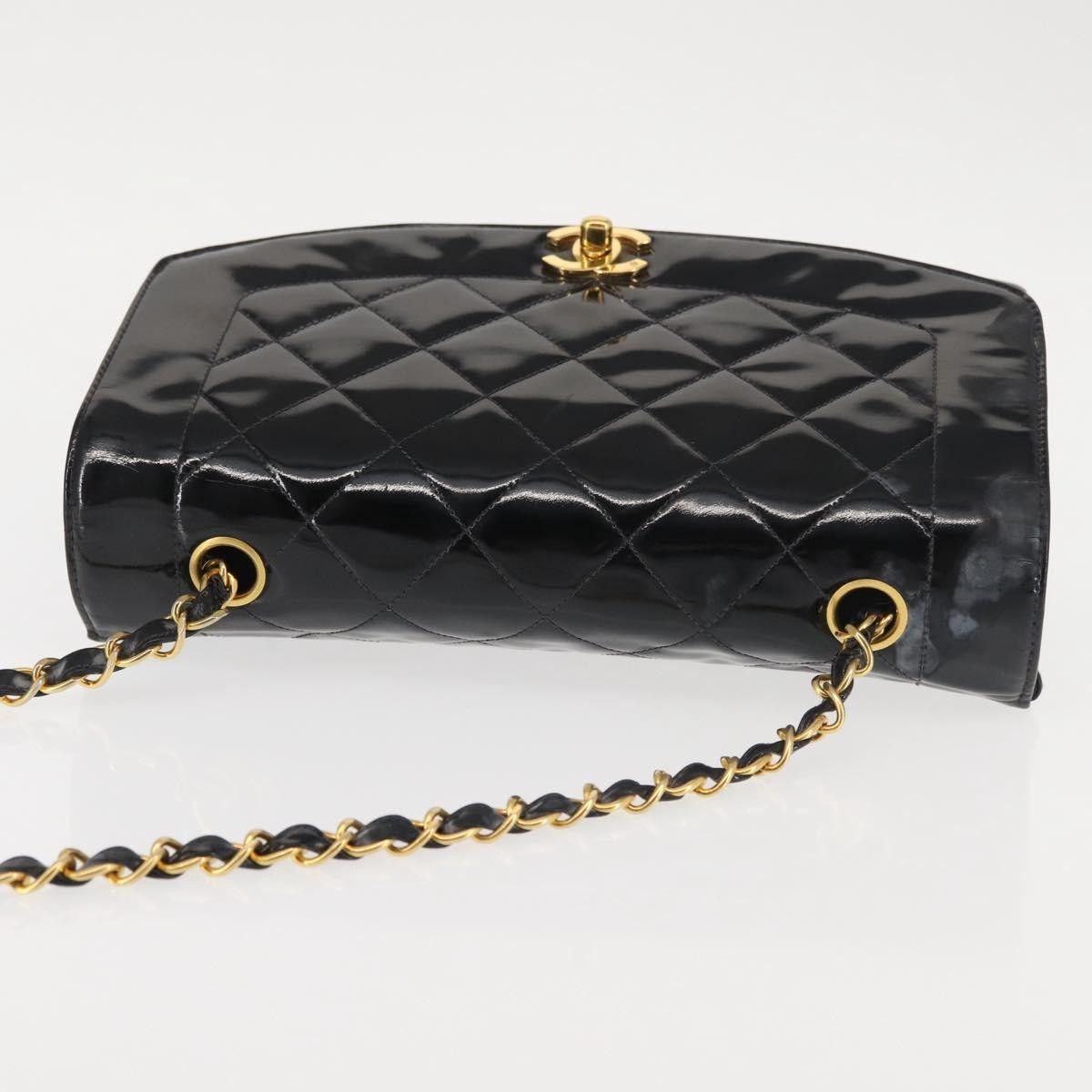 Chanel Chanel Vintage Diana Flap Bag Quilted Patent Size ONE SIZE - 16 Thumbnail