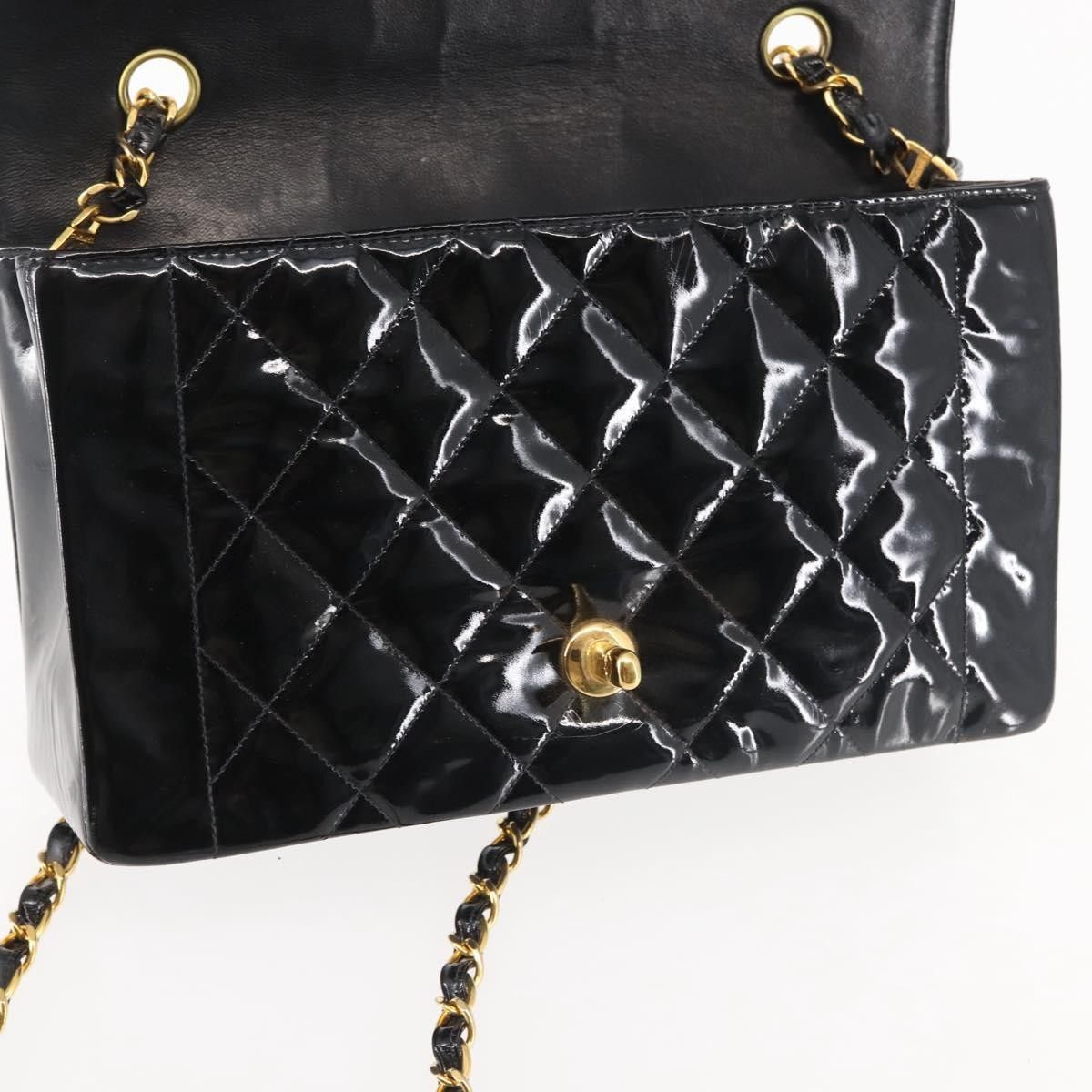 Chanel Chanel Vintage Diana Flap Bag Quilted Patent Size ONE SIZE - 20 Thumbnail