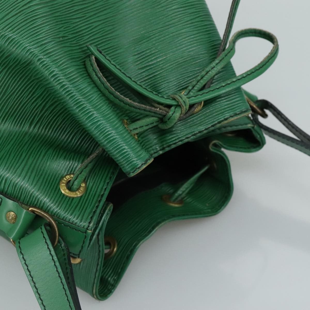 Louis Vuitton Louis Vuitton Petit Noe Handbag Epi Leather Size ONE SIZE - 15 Thumbnail