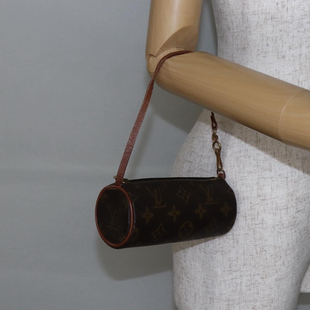 Louis Vuitton Louis Vuitton Papillon Pochette Monogram Canvas Size ONE SIZE - 13 Thumbnail