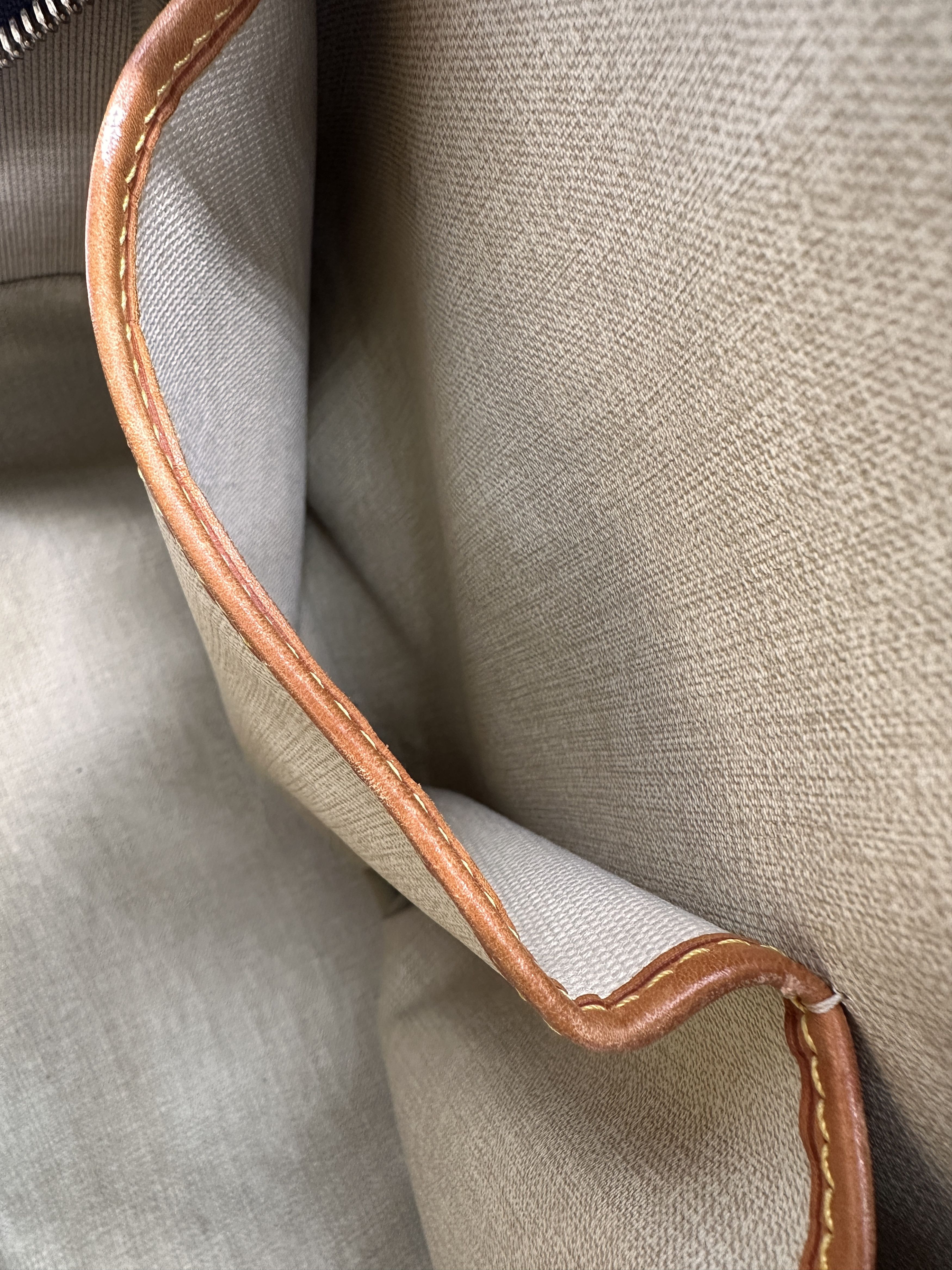 Louis Vuitton Louis Vuitton Deauville Handbag Monogram Canvas Size ONE SIZE - 9 Thumbnail