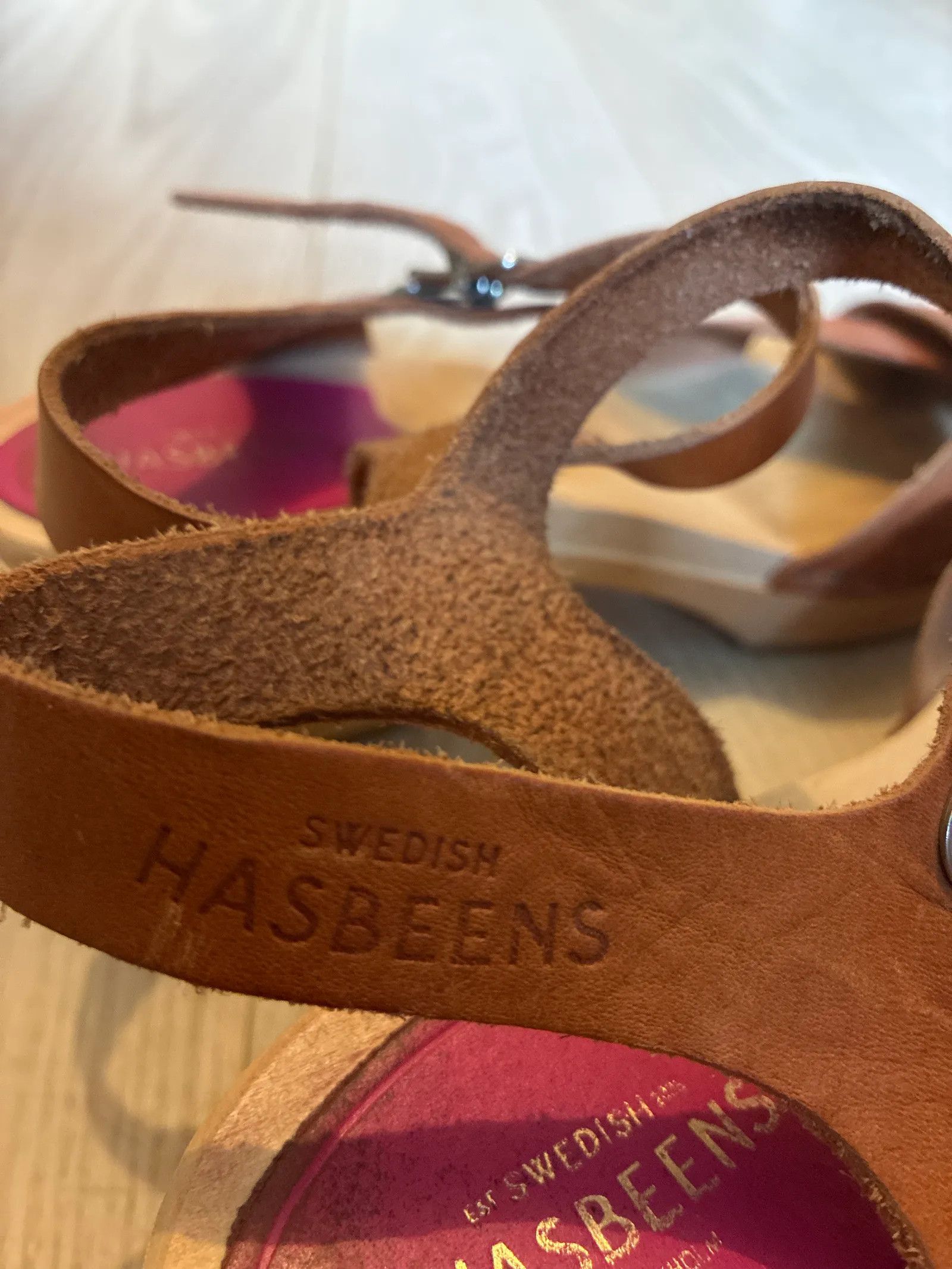 Swedish Hasbeens Swedish Hasbeens Sandals Size US 9 / IT 39 - 2 Thumbnail
