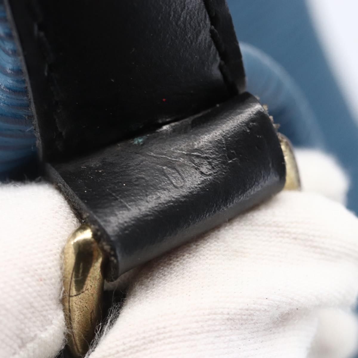 Louis Vuitton Louis Vuitton Petit Noe Two Tone Epi Leather Size ONE SIZE - 7 Thumbnail