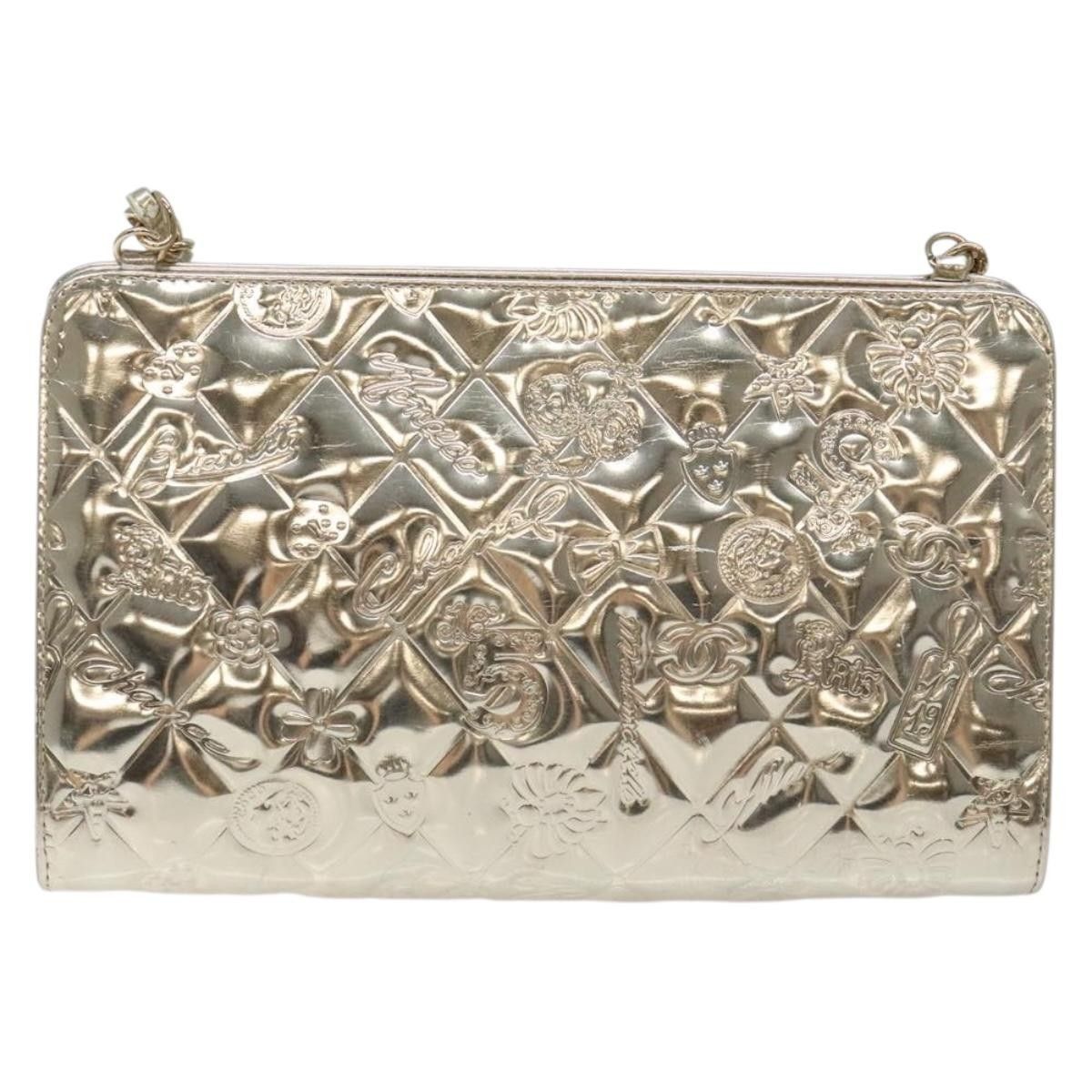 Chanel Chanel Lucky Symbols Pochette Embossed Quilted Patent Size ONE SIZE - 2 Thumbnail