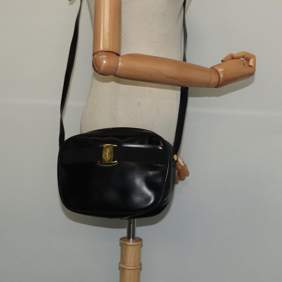 Salvatore Ferragamo Salvatore Ferragamo Vala Shoulder Bag Leather Size ONE SIZE - 12 Thumbnail